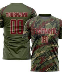 Benutzerdefiniertes olivgrünes Crimson-Vegas-Gold-Sublimations-Salute-to-Service-Fußballtrikot